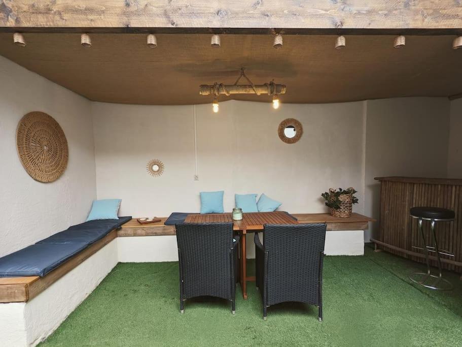 A 5Mn De La Reserve Africaine, Charmante Maison De Village Avec Patio Sigean Exterior foto